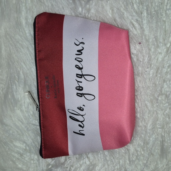 Clinique X Kate Spade Cosmetic Collection - Picture 2 of 12